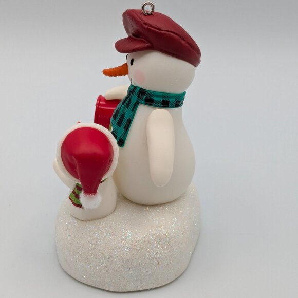Hallmark Keepsake Special Delivery 2018 Magic Sound Christmas Ornament - Picture 6 of 11